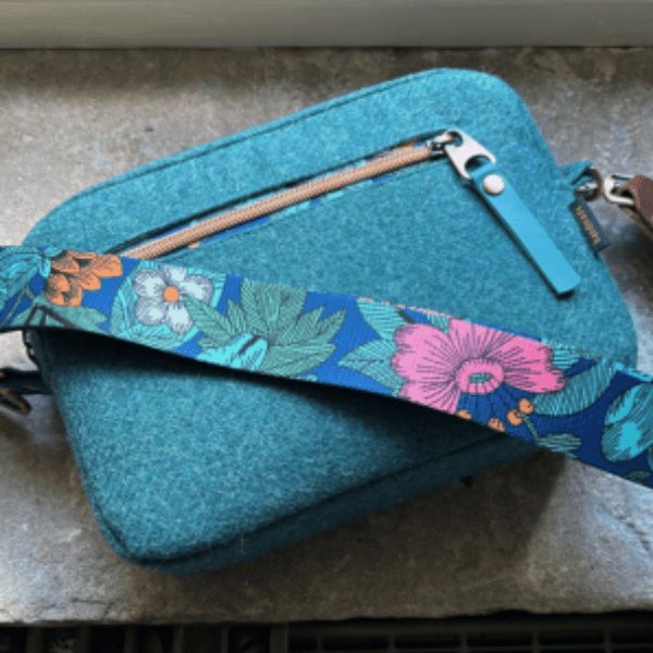 Create a Wendy Crossbody Bag with Emma Redfern | 2 Day Course